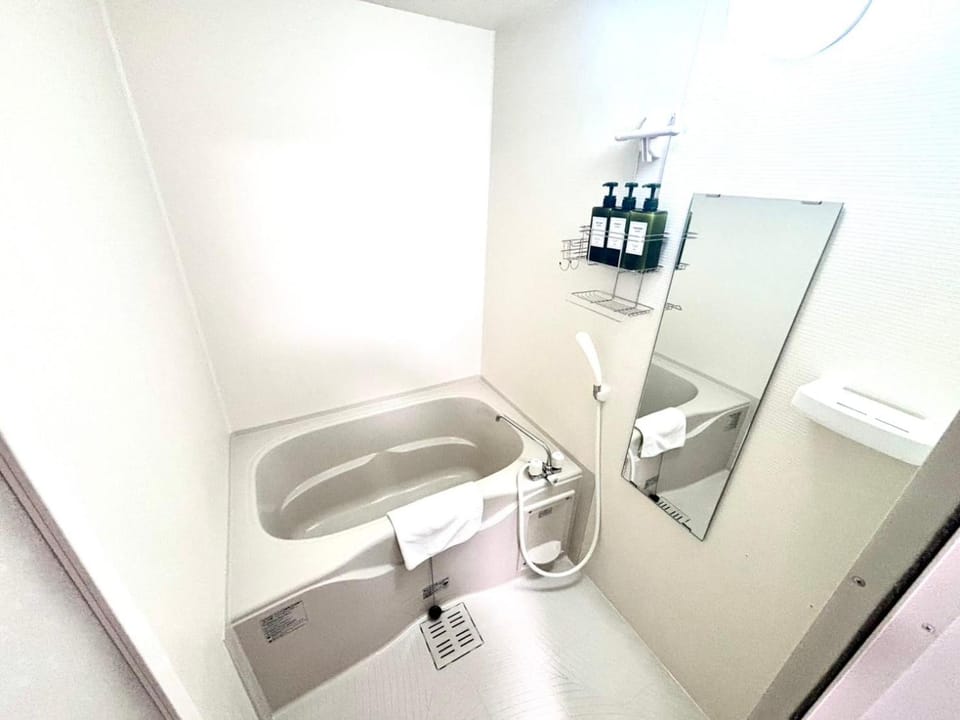 GuestHouseえにし Bed and Breakfast in Kyoto