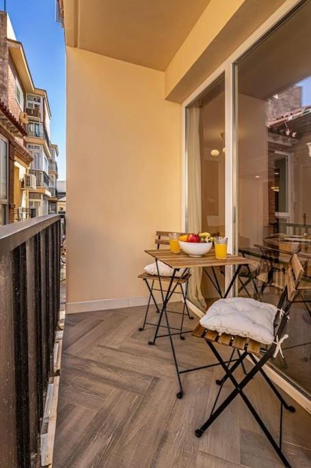 Historic Center chic gem with balcony Apartment in Malaga