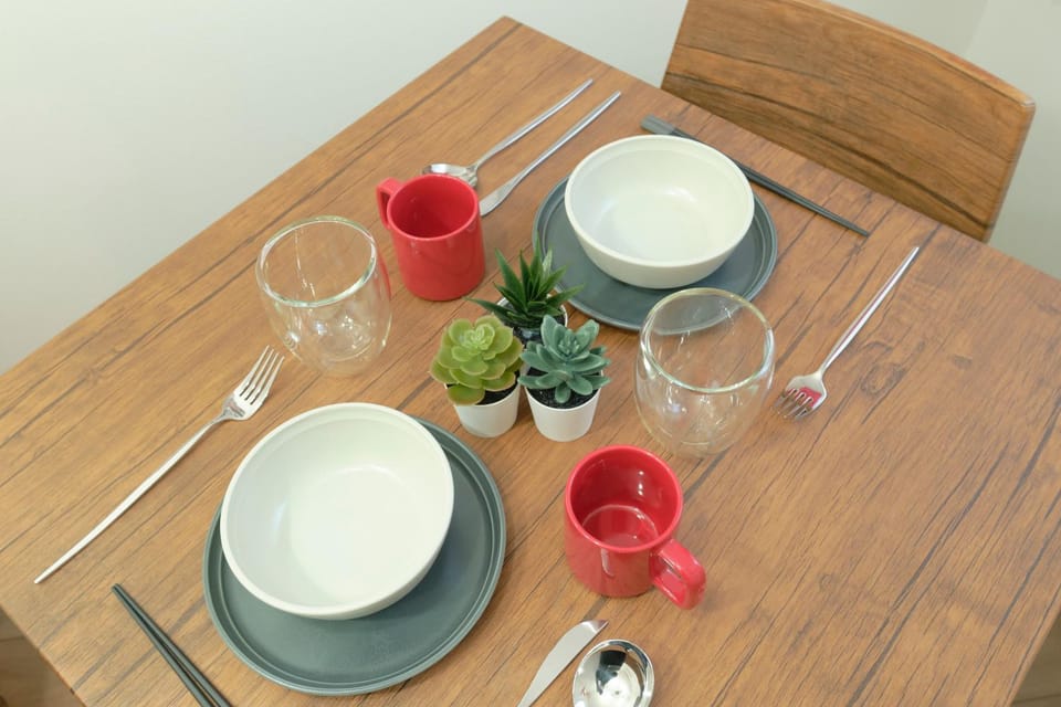 Food and drinks, Dining area