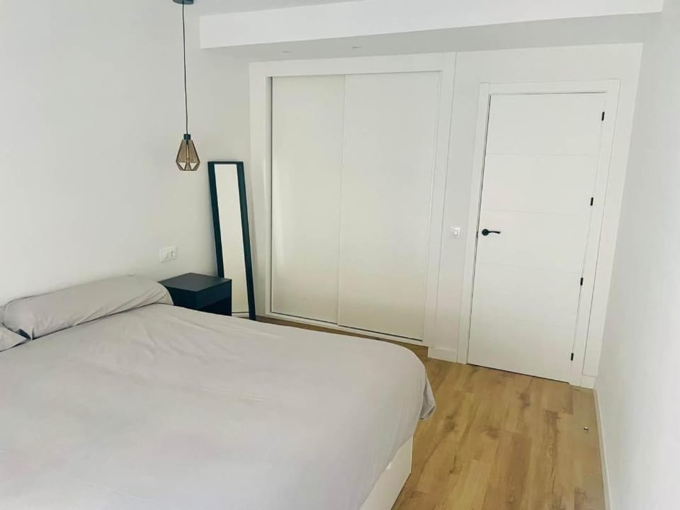 Bed, Photo of the whole room, Bedroom, wardrobe