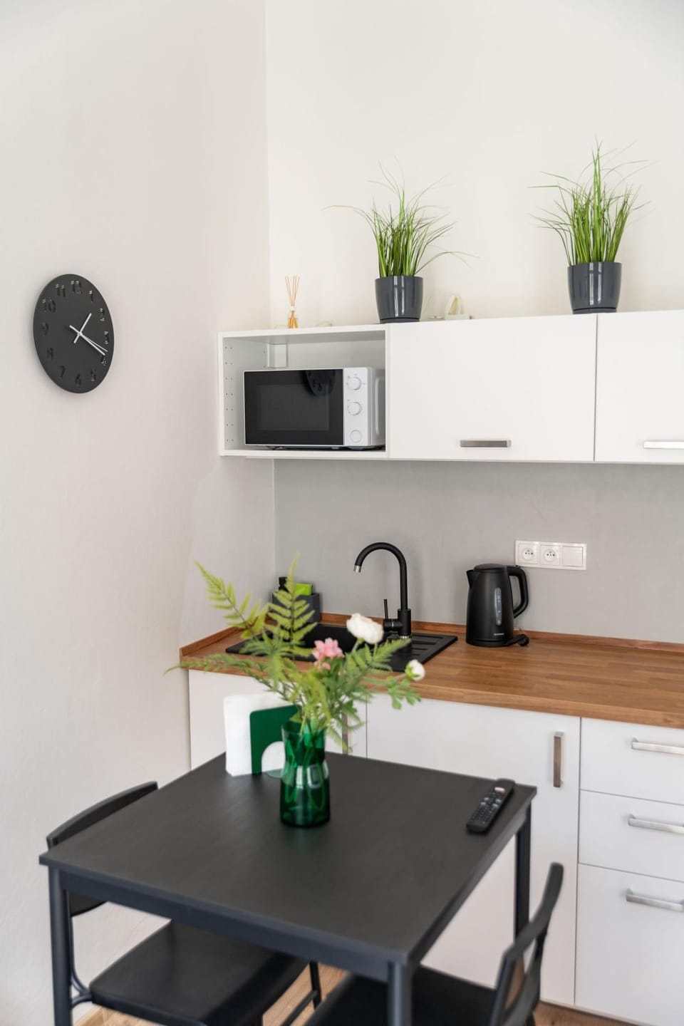 Kitchen or kitchenette, kitchen