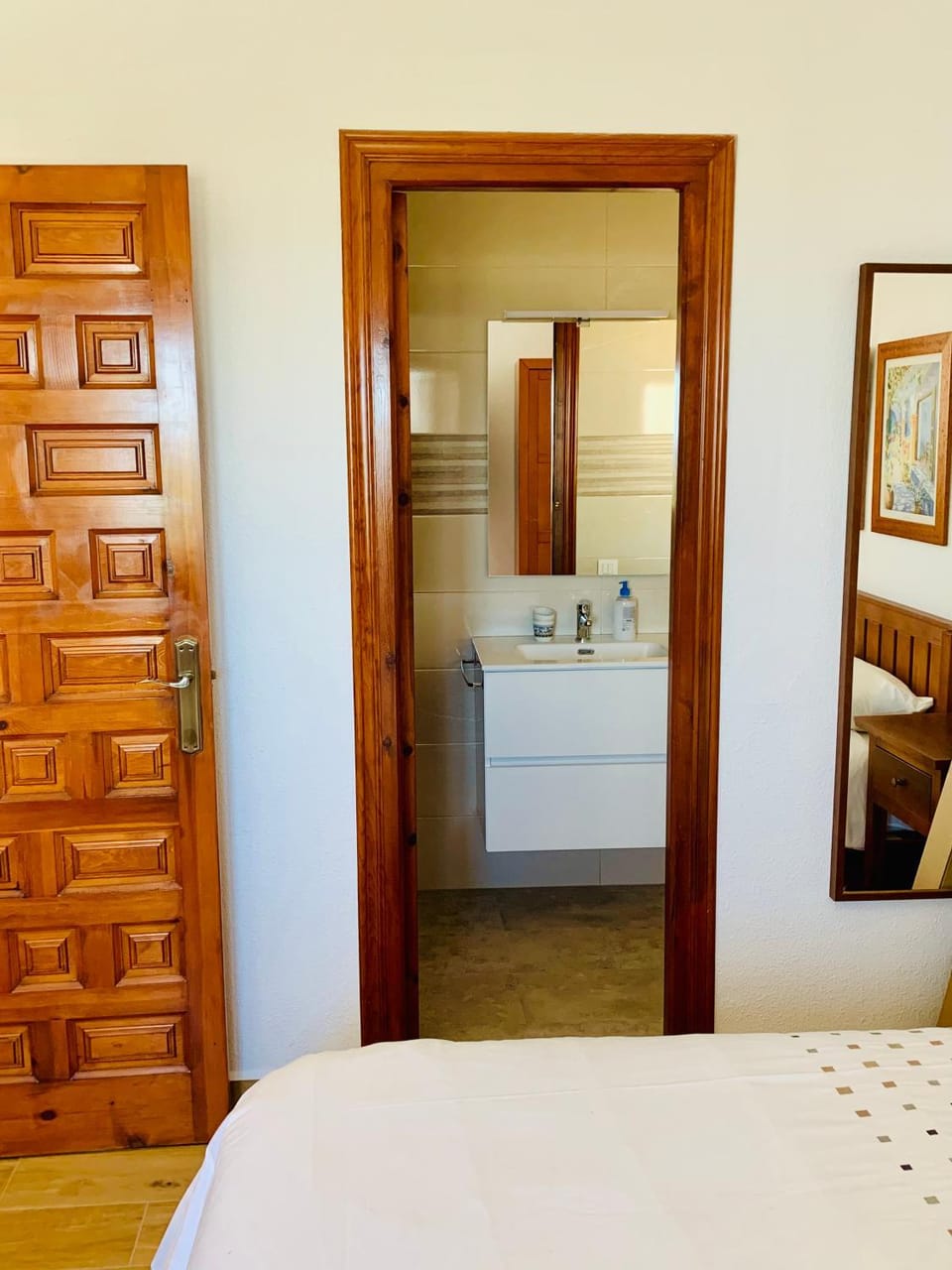 Bed, Photo of the whole room, Bedroom, wardrobe