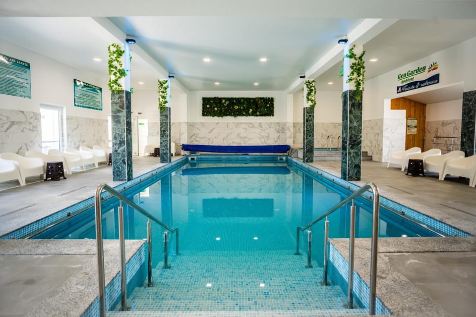 Spa and wellness centre/facilities, Pool view, Swimming pool