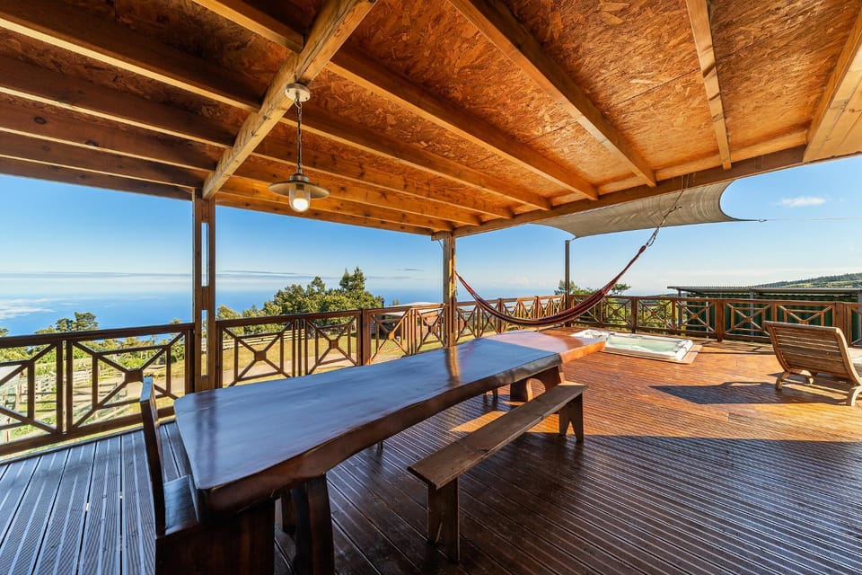 Patio, Day, Natural landscape, View (from property/room), Balcony/Terrace, Dining area, Mountain view, Sea view