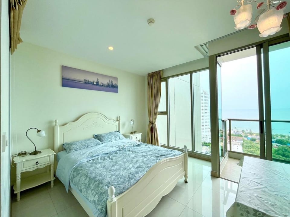 Bed, Natural landscape, View (from property/room), Balcony/Terrace, Photo of the whole room, Bedroom, Sea view