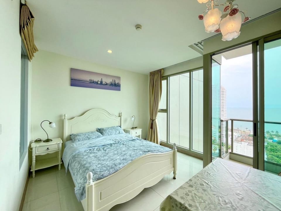 Bed, Natural landscape, View (from property/room), Balcony/Terrace, Photo of the whole room, Bedroom