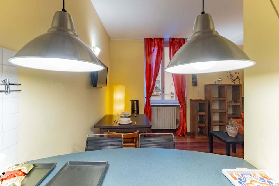 Kitchen or kitchenette, Seating area, Dining area