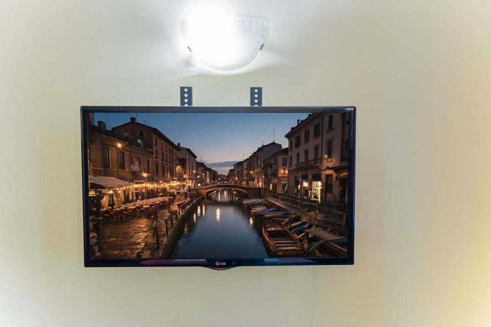 Communal lounge/ TV room, TV and multimedia, Evening entertainment