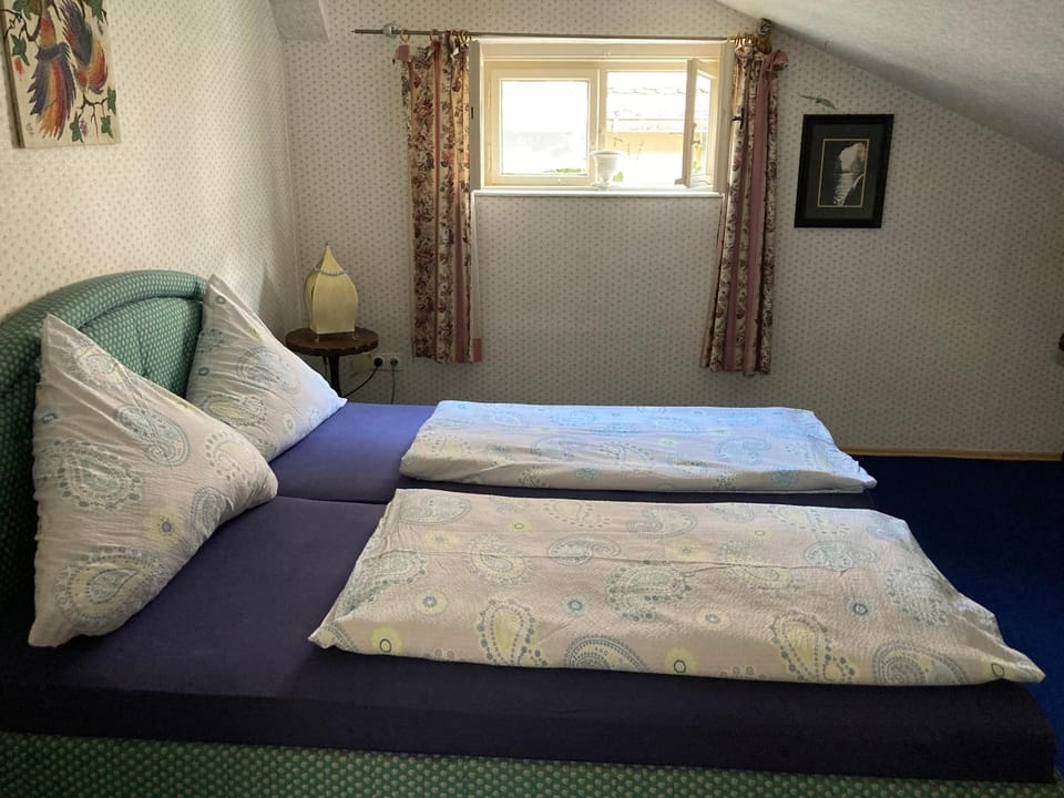 Property building, Living room, Bedroom