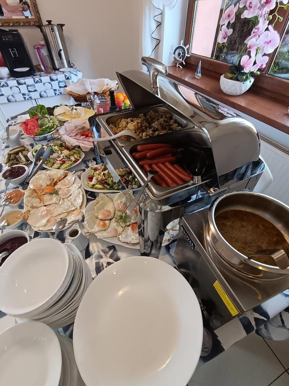 Food and drinks, Food, Buffet breakfast