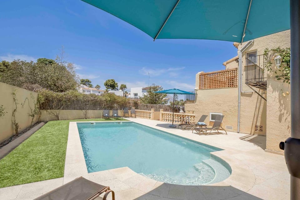 Balcony/Terrace, Swimming pool