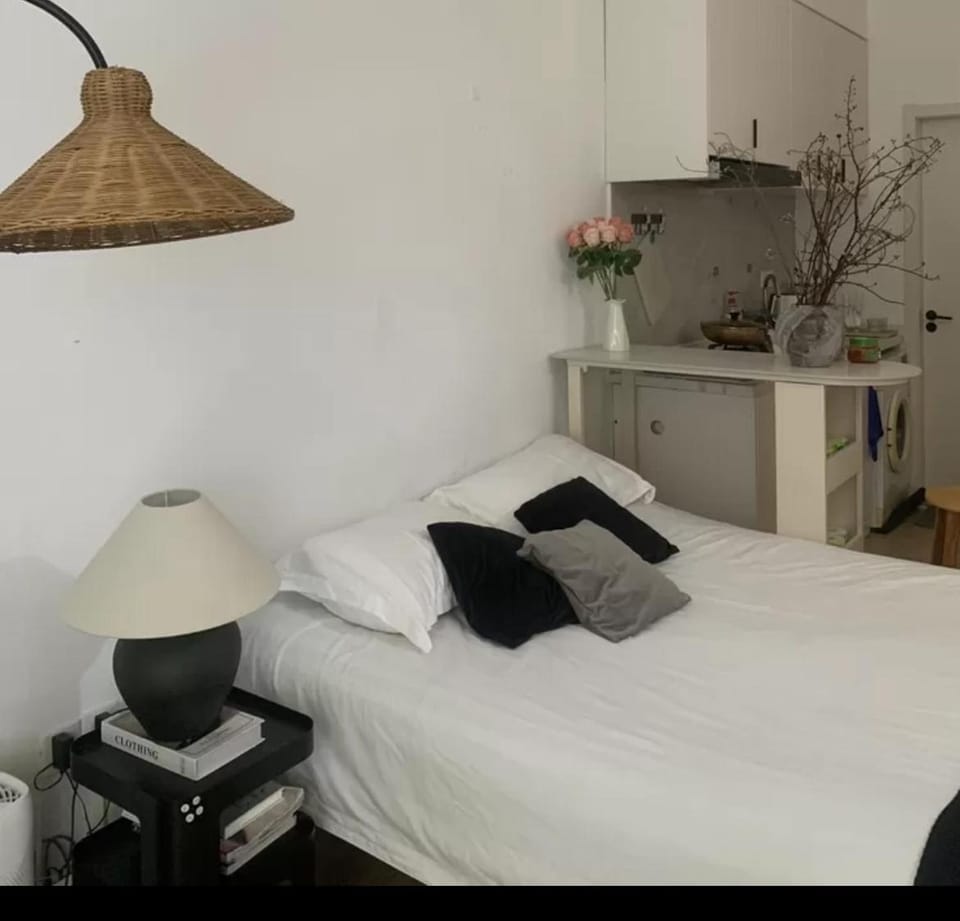 Shanghai Historical Art BNB with garden courtyard near Nanjing Road Apartment in Shanghai