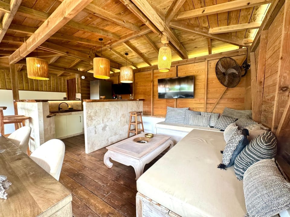 T3 de charme avec Rooftop vue mer, le Cactus Apartment in Sainte-Anne