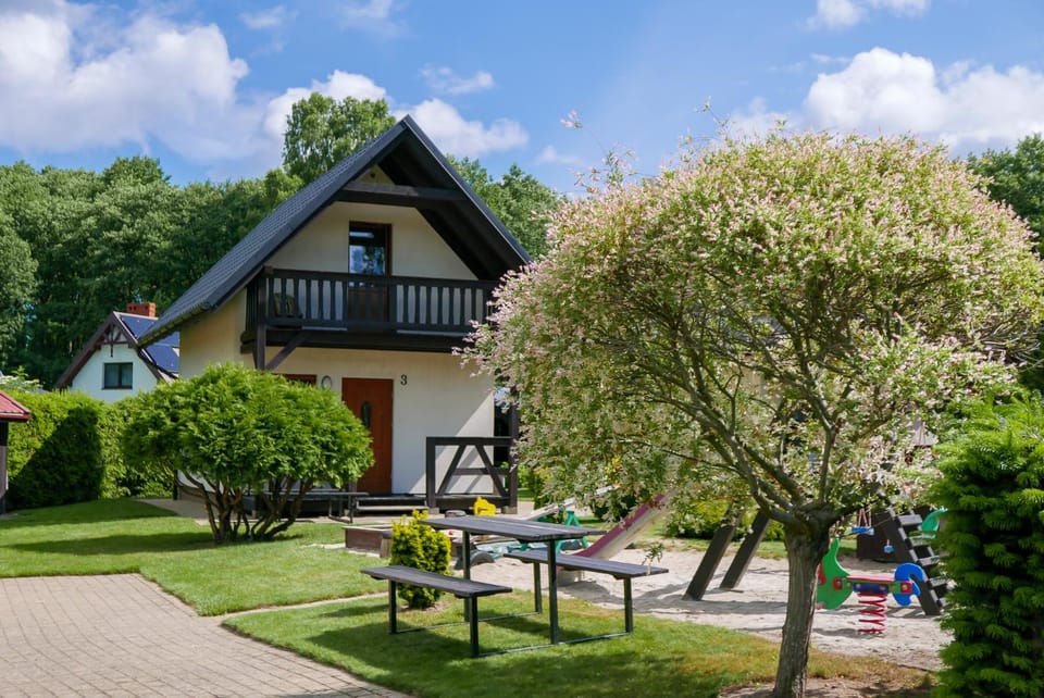 Property building, Natural landscape, Garden, Garden view