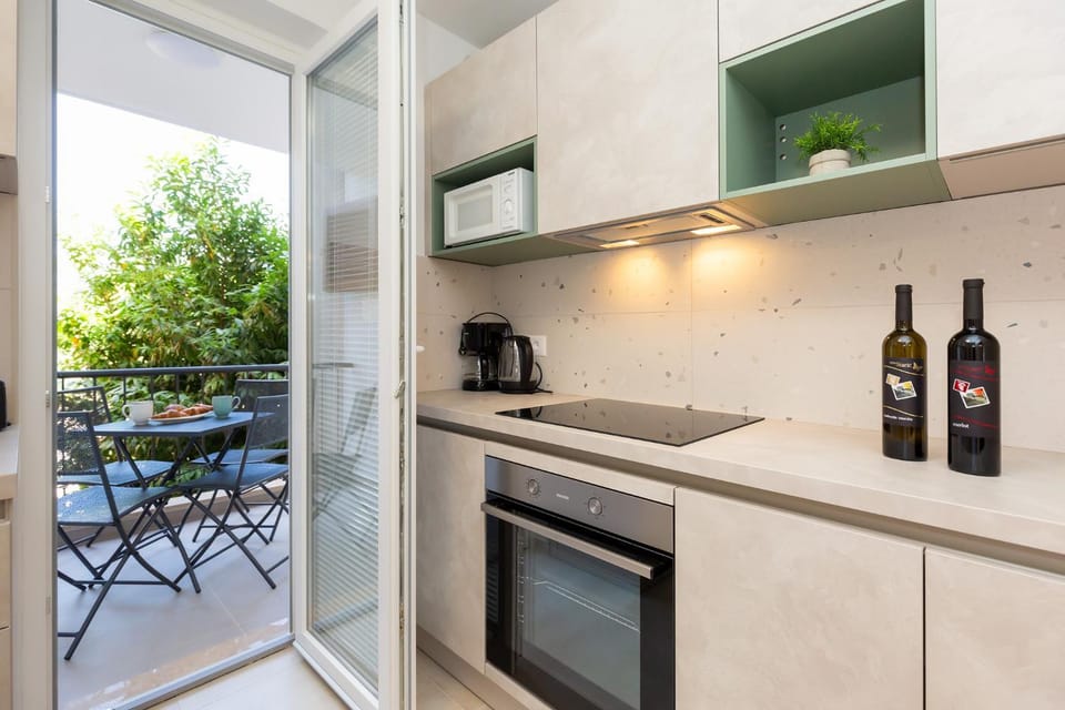 Balcony/Terrace, Balcony/Terrace, kitchen