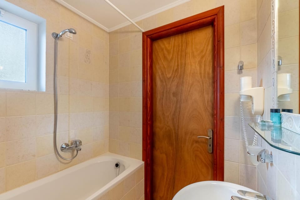 Bathroom, Living room