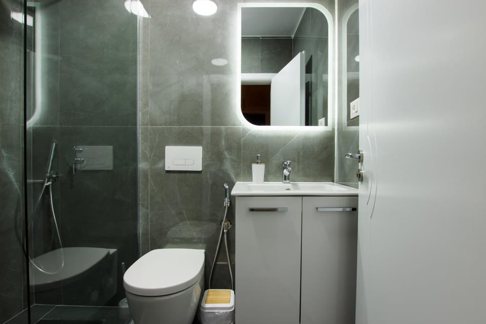 Shower, Toilet, Bathroom