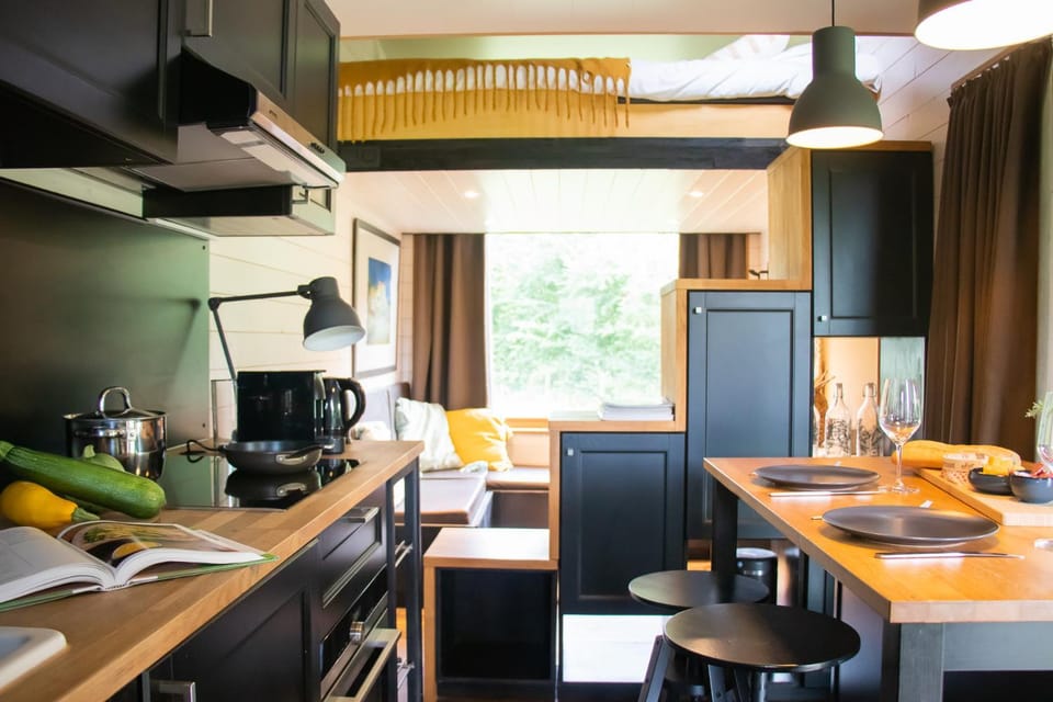 Kitchen or kitchenette, Living room, Dining area, oven, pet friendly