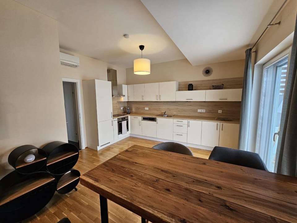 Kitchen or kitchenette, kitchen
