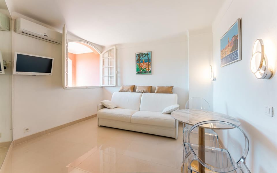 Saint Tropez, coeur de village, appartement unique Apartment in Saint-Tropez