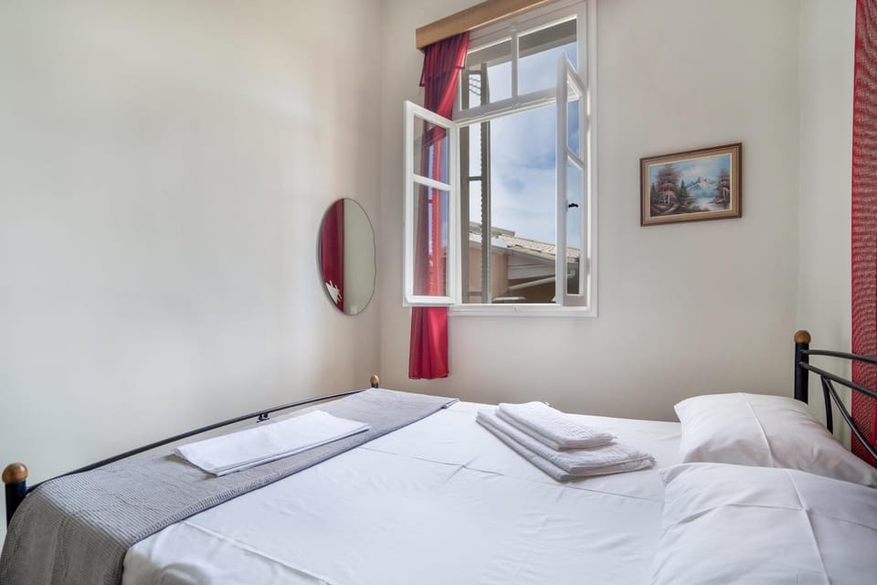 Property building, Living room, Bedroom