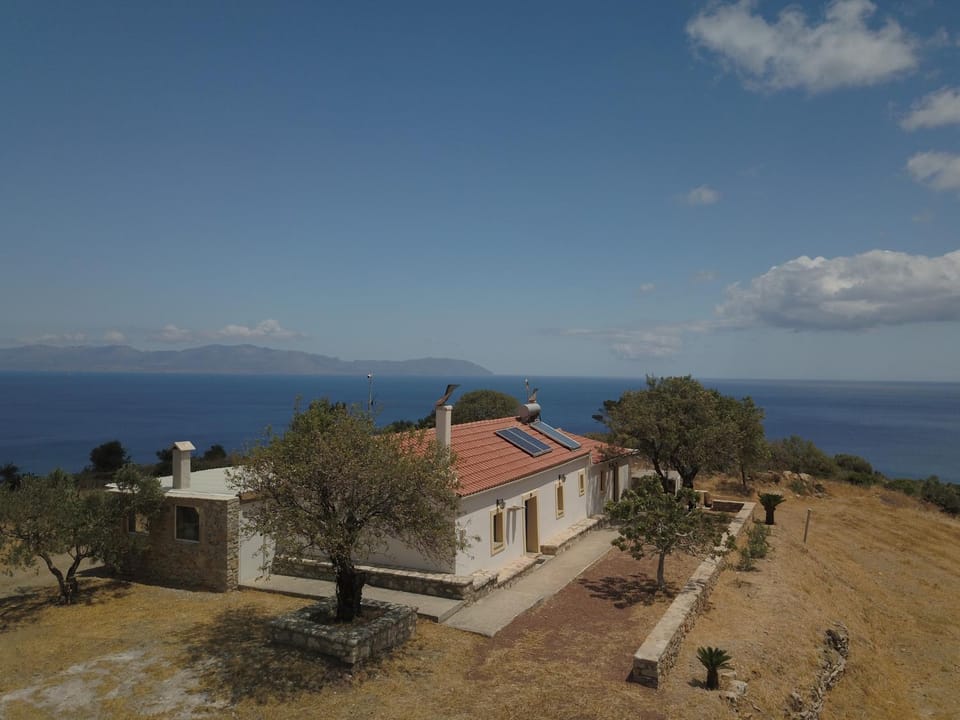 Kalamitsi House 2 House in Islands