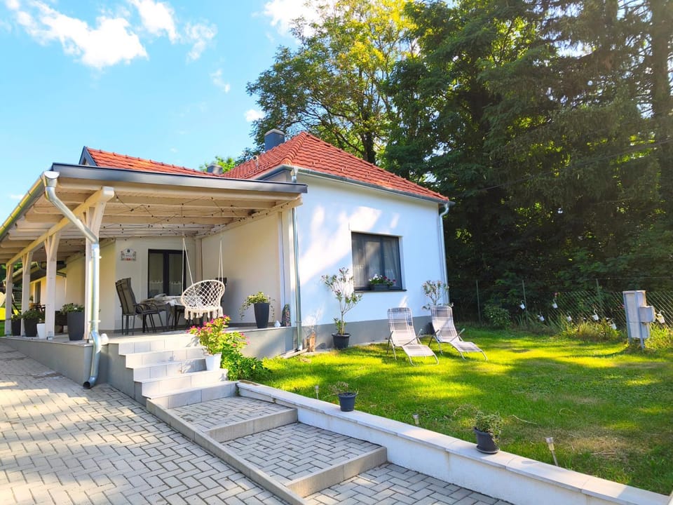Búj-Lak Vendégház Apartment in Hungary