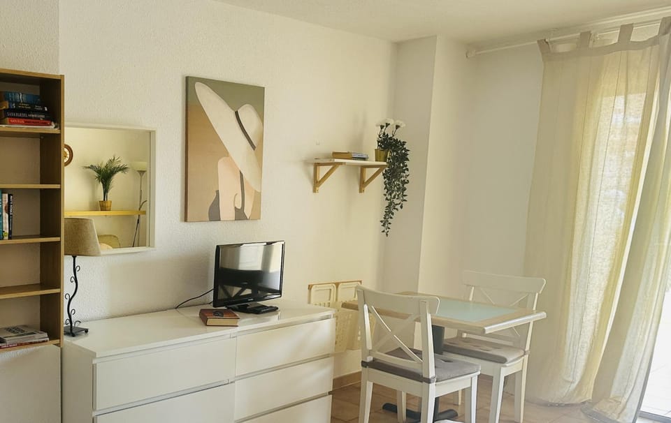 Sunny View Los Cristianos Apartment in Los Cristianos