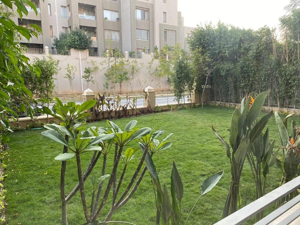 Garden Haven -Serene Modern Stay Apartment in New Cairo City