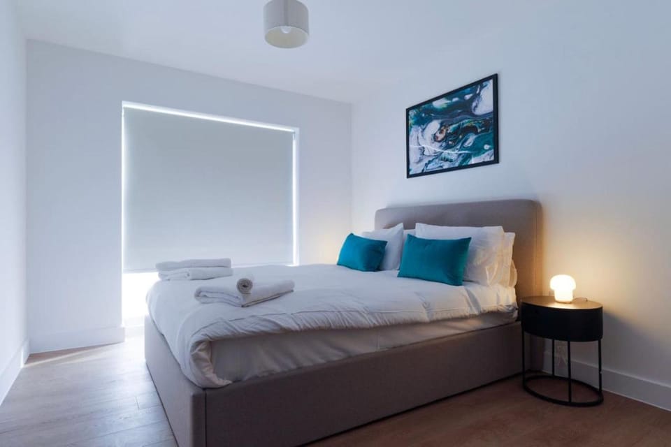 NEW Luxury South Manchester Flat Apartment in England