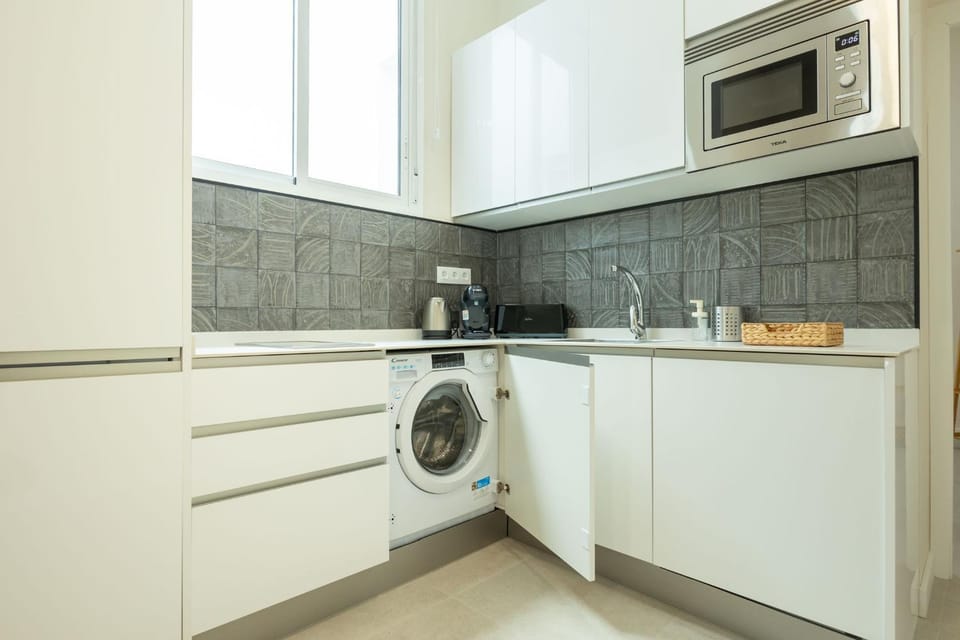 RT41 Triana Deluxe Apartment in Seville