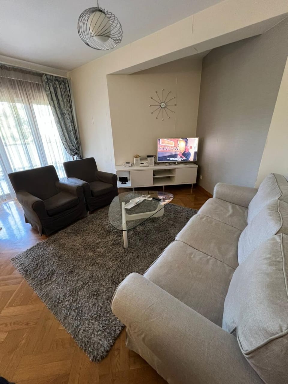 Communal lounge/ TV room, TV and multimedia, Living room, Seating area, Evening entertainment