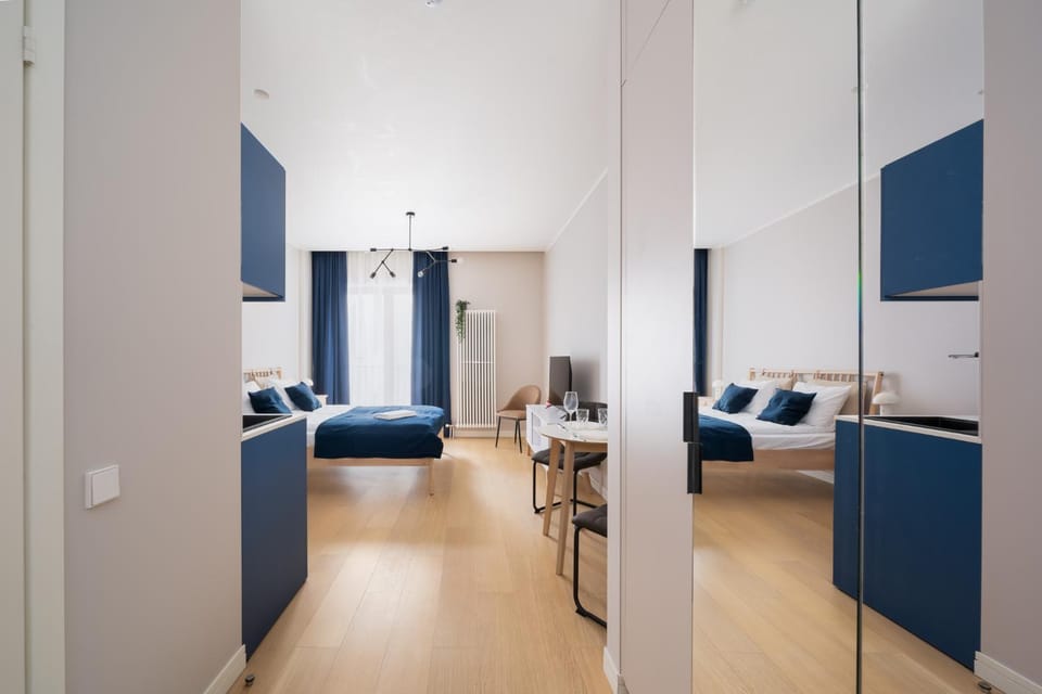Bed, Kitchen or kitchenette, Living room, Photo of the whole room, Seating area, Dining area, Bedroom