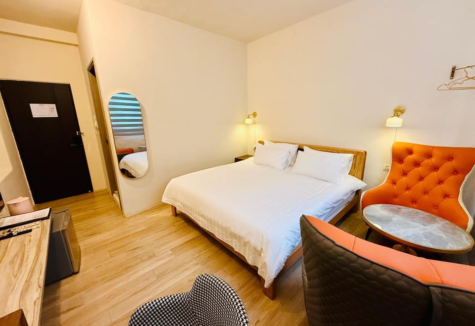 Bed, Photo of the whole room