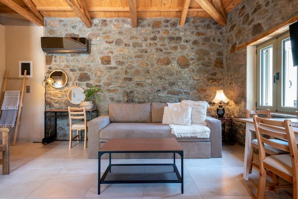 Exohiko Stone House Apartment in Decentralized Administration of the Aegean