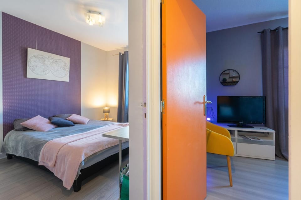 Living room, Bedroom