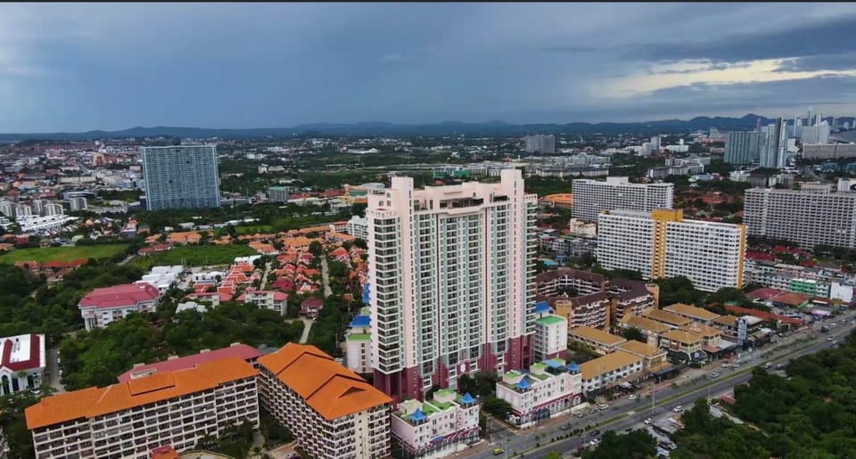 Property building, Location
