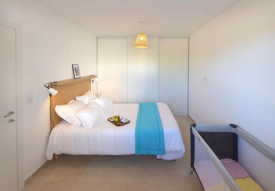 marina di bravone 185 vue mer Apartment in Linguizzetta