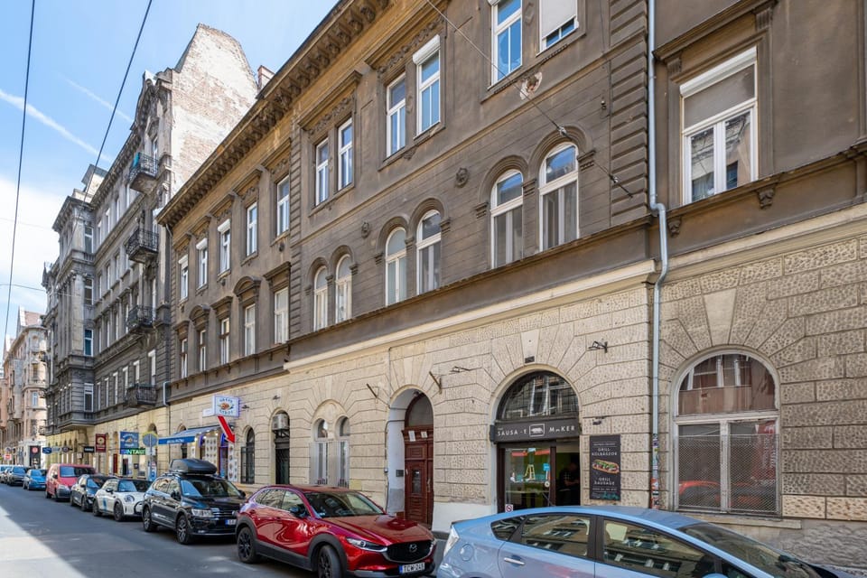 Property building, Street view