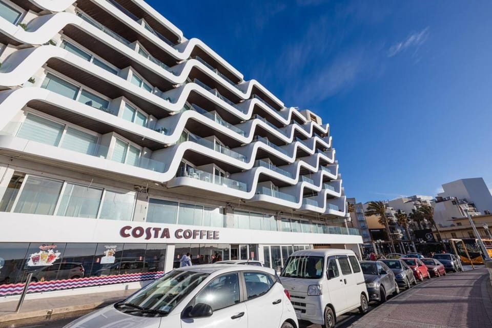 Ivory Suite seafront with views!- Fl 12 by Homely Apartment in Saint Paul's Bay
