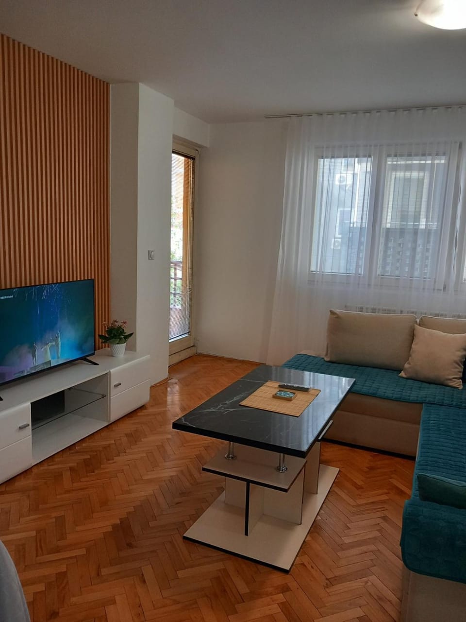 Communal lounge/ TV room, TV and multimedia, Living room, Seating area