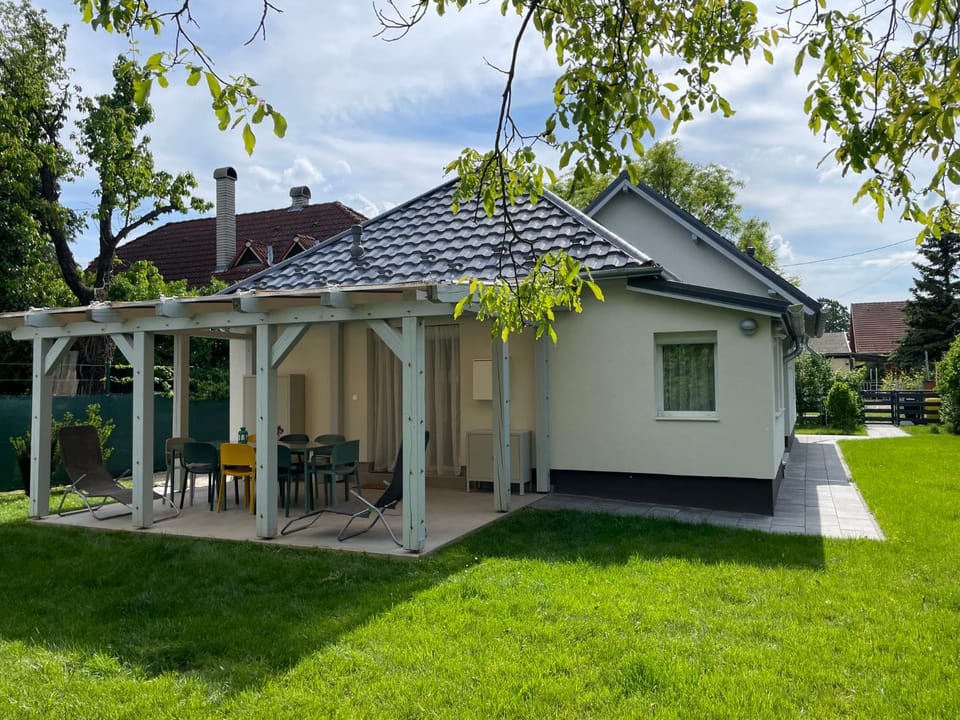 Property building, Balcony/Terrace