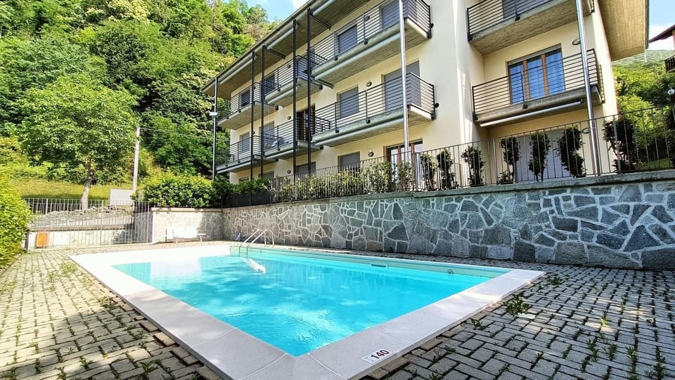 Stella House, swimming pool Gera Lario - Larihome A68 Apartment in Canton of Grisons
