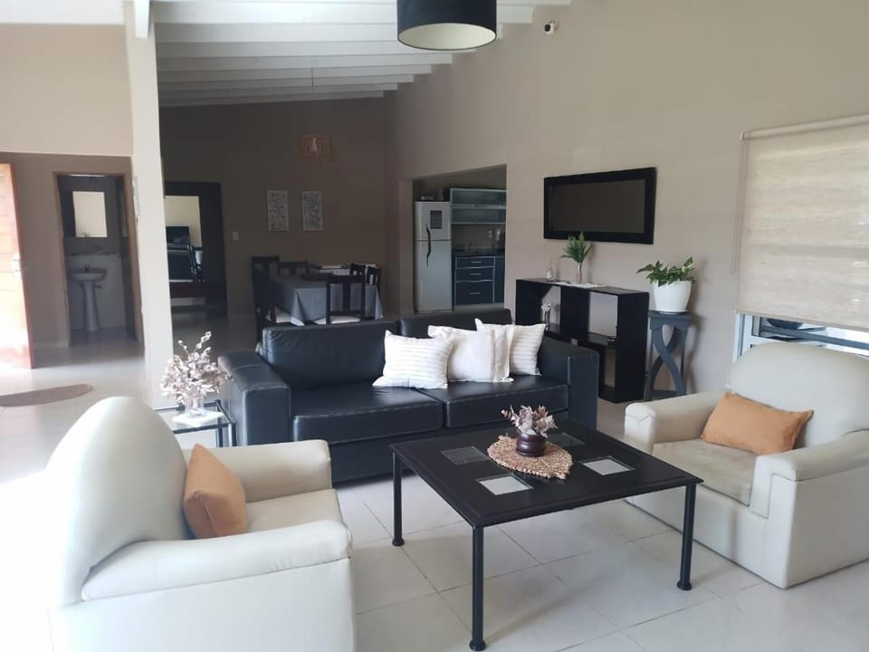 TV and multimedia, Living room, Dining area