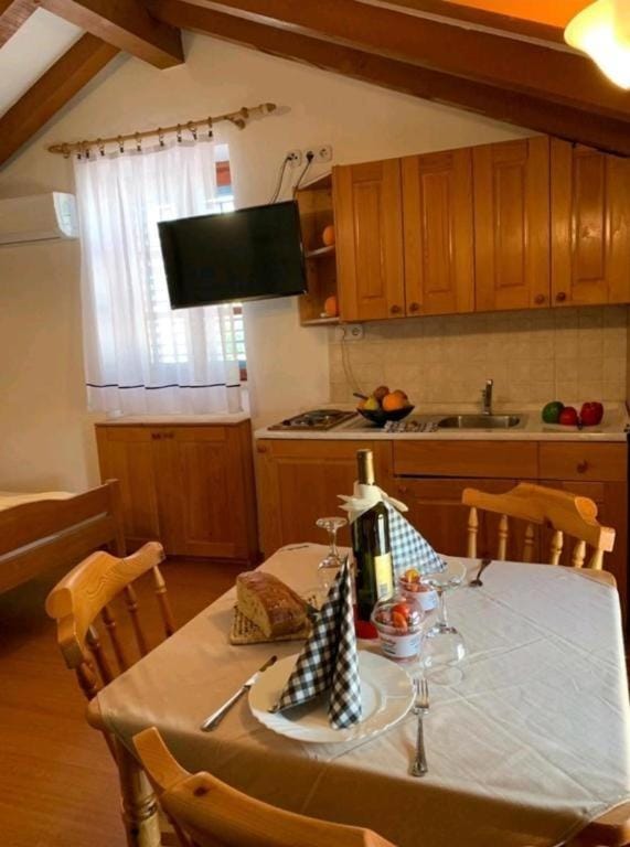 Lovely Studio Apartments Mali Raj Vrsar House in Istria County