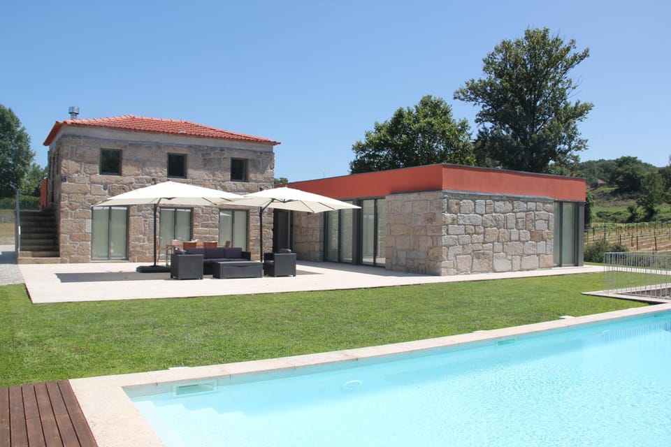 PORTO - Penafiel - QUINTA DE SANTIAGO COUNTRY HOUSE House in Porto District