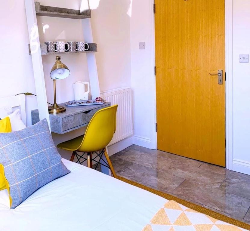 Room at the Inn Apartment in Glastonbury