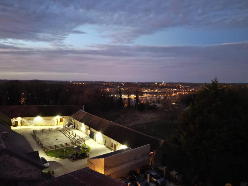 Night, Bird's eye view