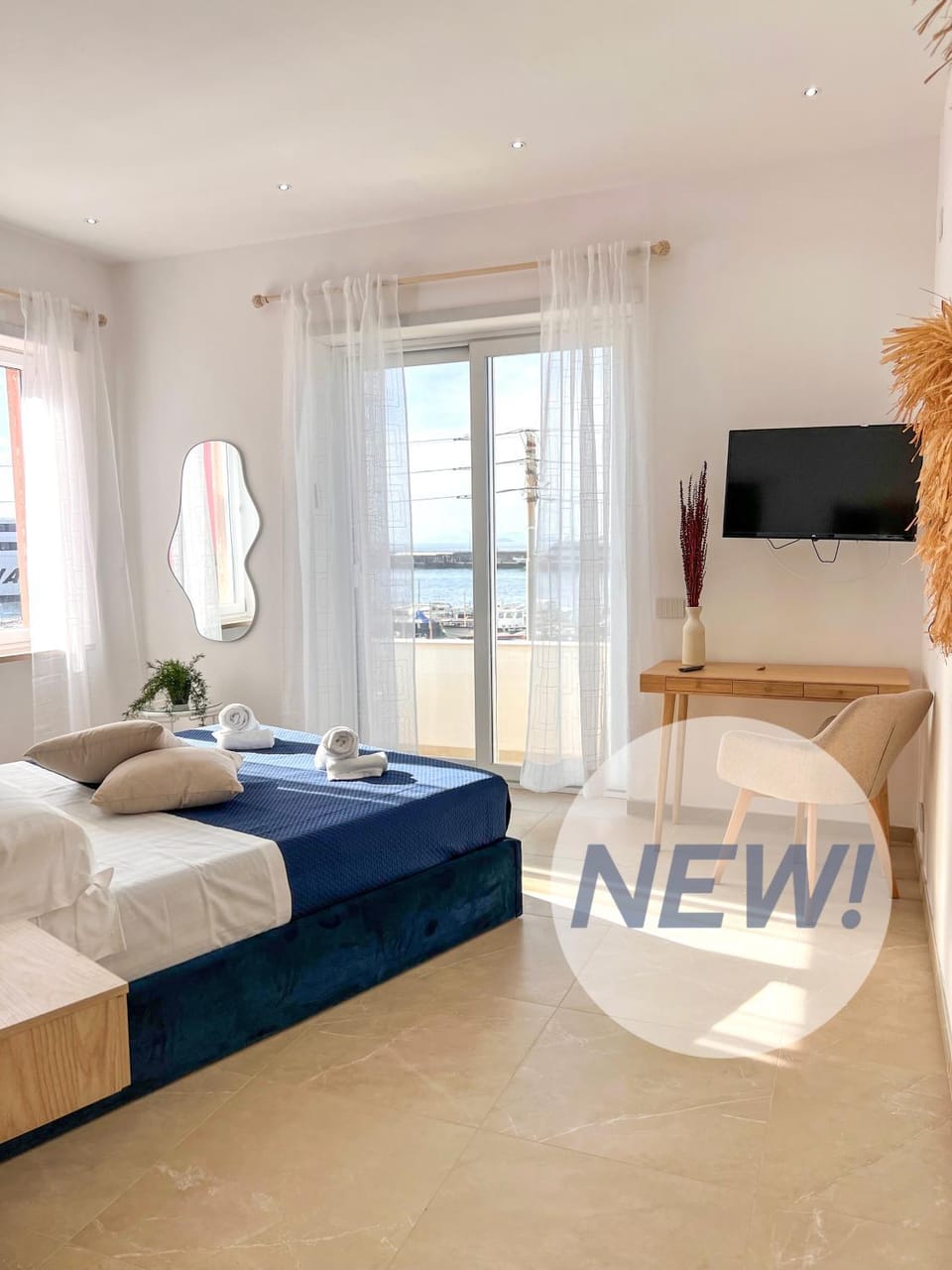 Bed, TV and multimedia, Photo of the whole room, Evening entertainment, Bedroom