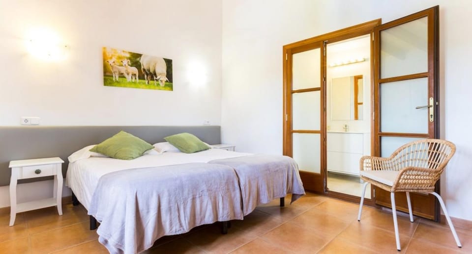 Property building, Living room, Bedroom